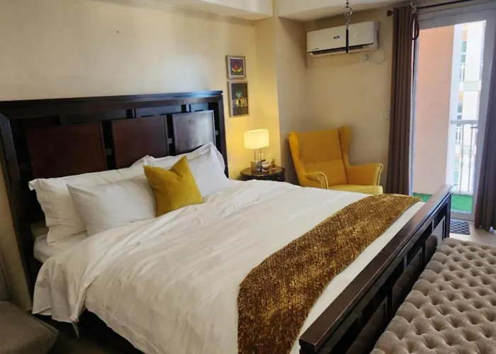 The Venice Luxury Residences 28b Bellini, Mckinley Hill, Taguig City, Philippines Aparthotel